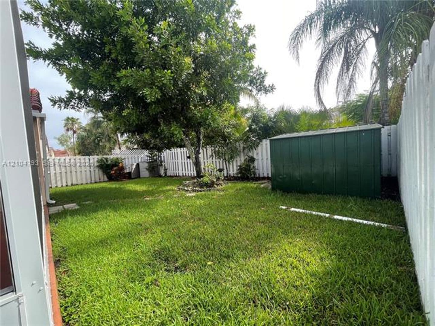 Weston House: 816 Sand Creek Cir # 0