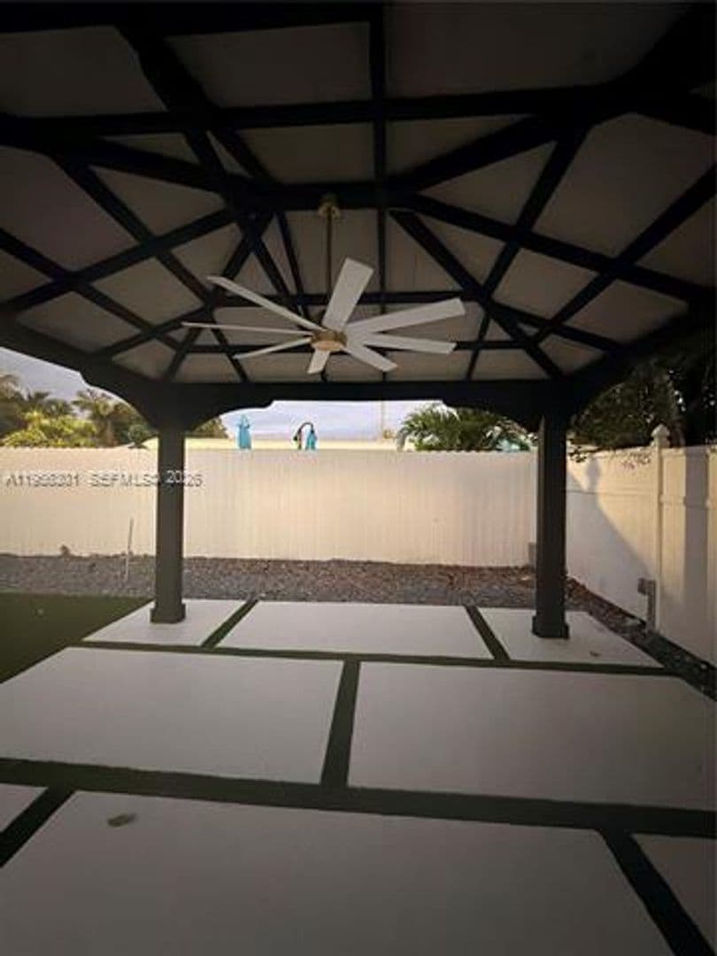 Fort Lauderdale House: 2340 SW 42nd Way # 2340