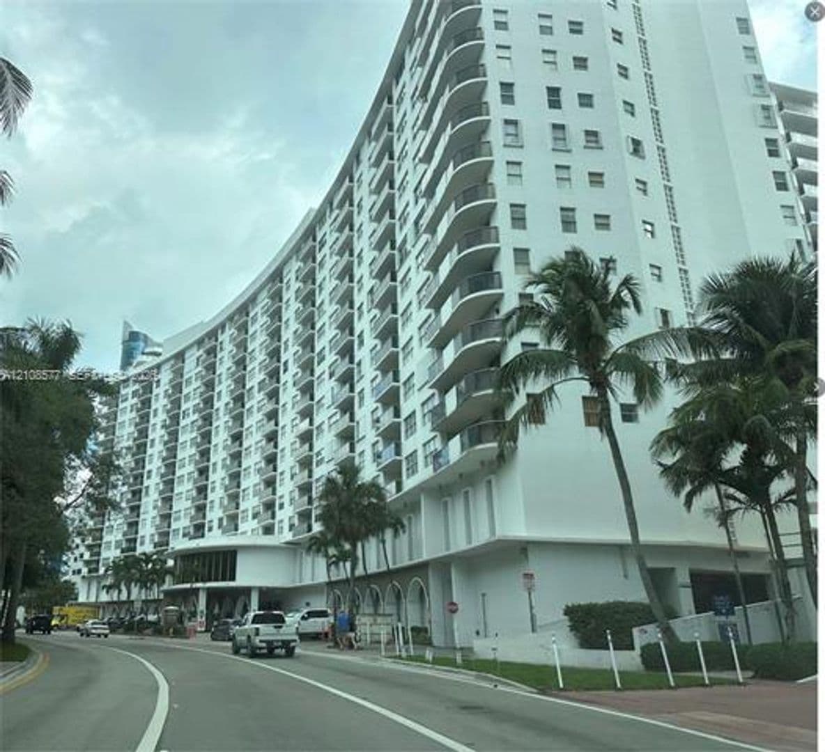 Miami Beach Condo: 6039 Collins Ave cu-715