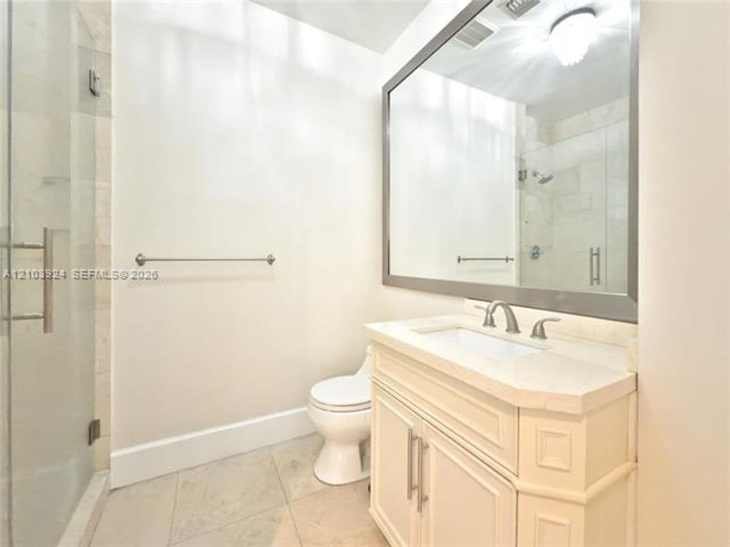 Miami Condo: 848 Brickell Key Dr cu-306