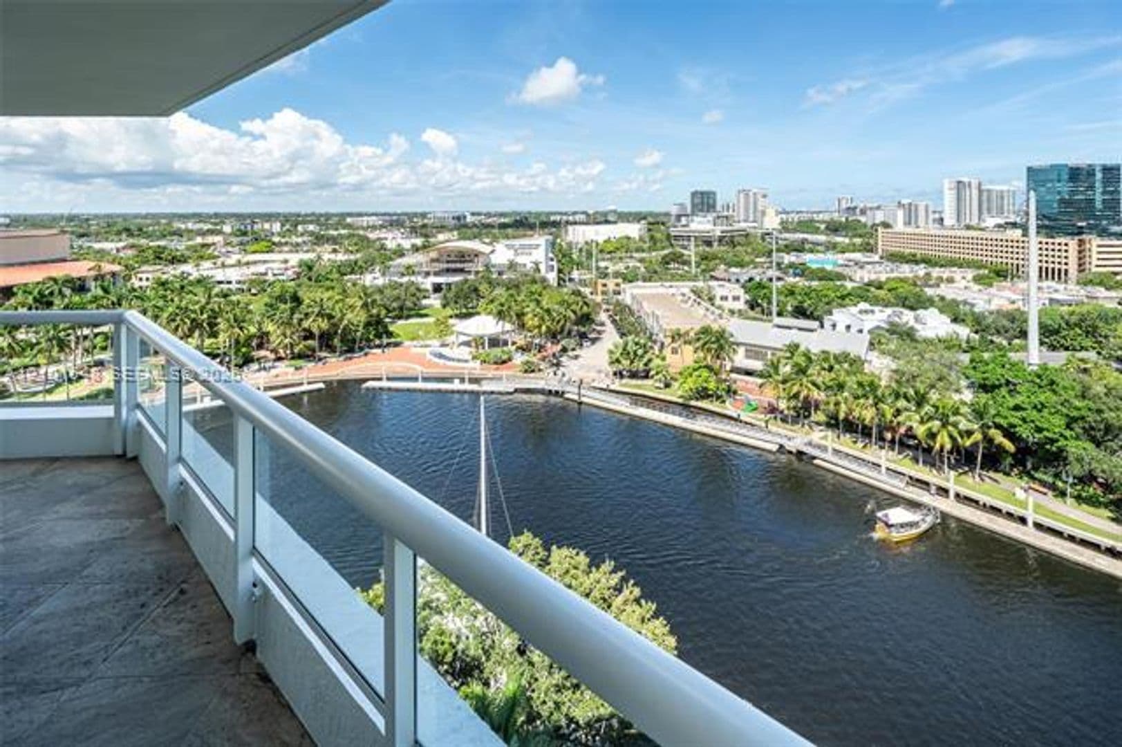 Fort Lauderdale Condo: 401 SW 4th Ave cu-1407