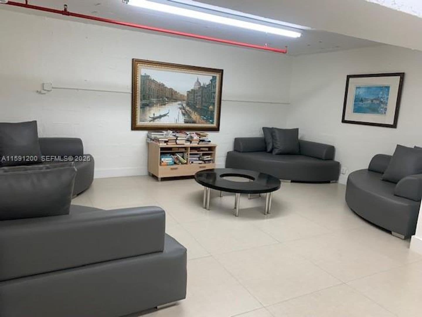 Miami Beach Condo: 100 Lincoln Rd cu-1434