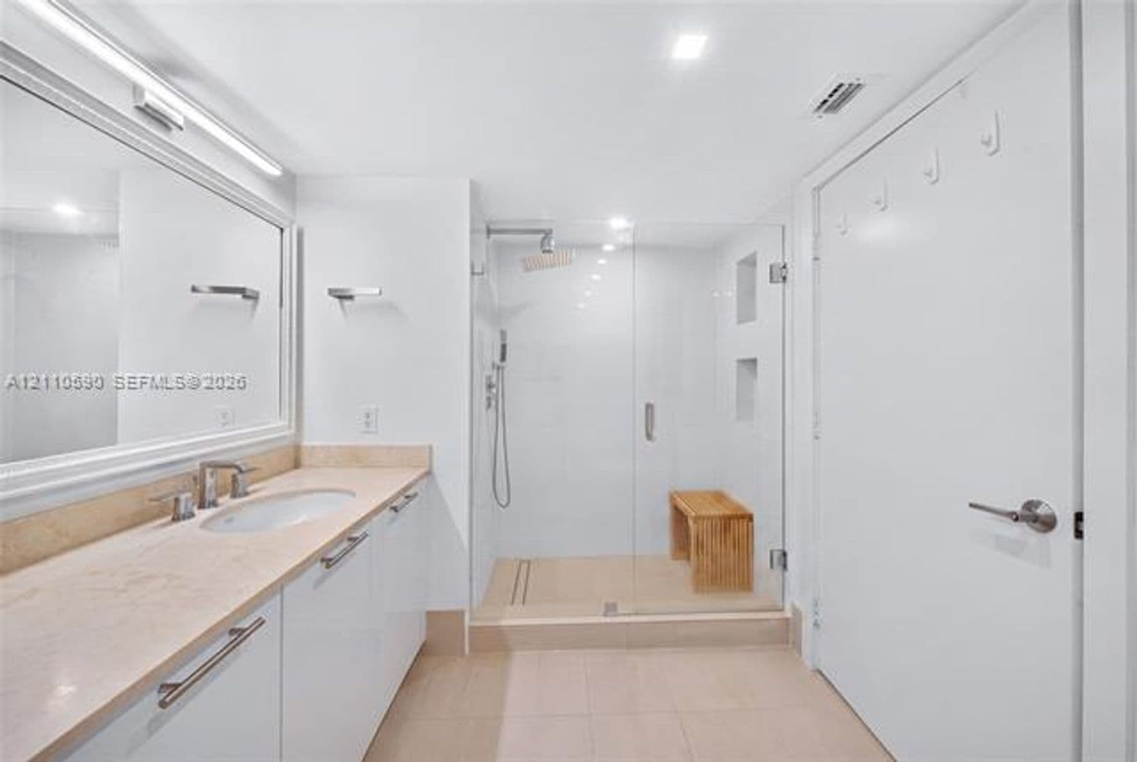 Miami Condo: 1800 N Bayshore Dr cu-809