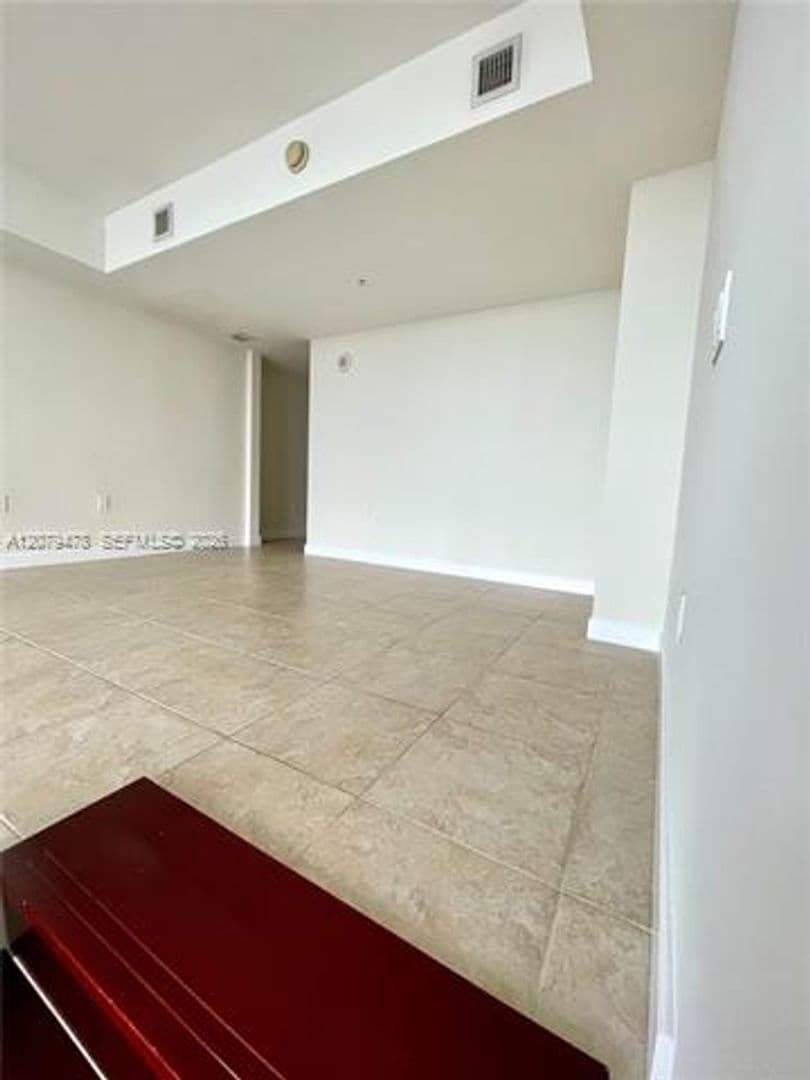 Miami Condo: 41 SE 5th St cu-2405