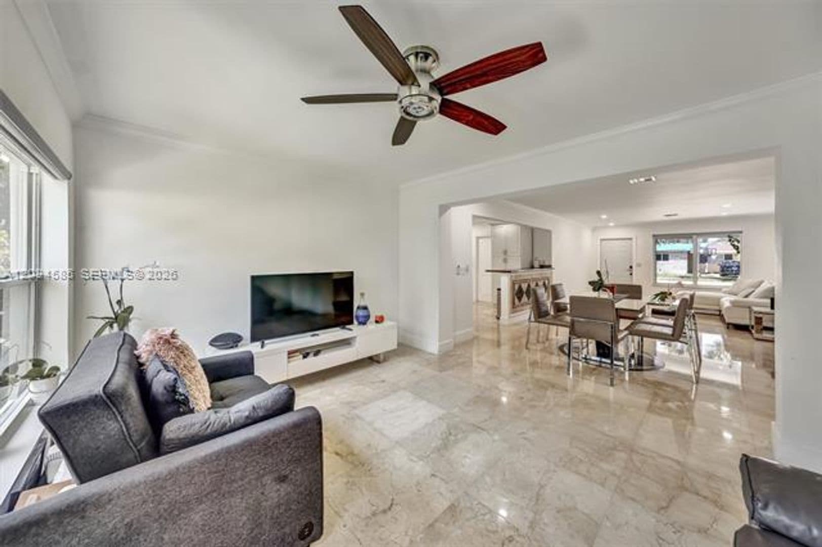 Hallandale Beach House: 814 NE 4th St # 0
