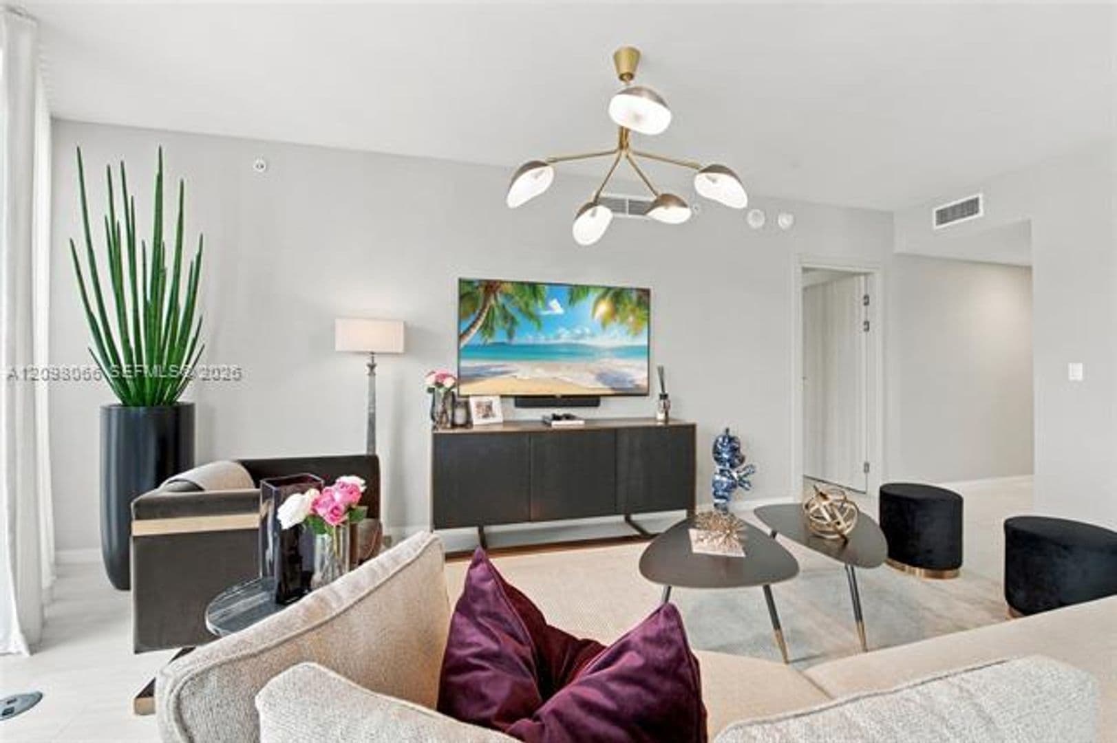 Miami Condo: 1000 Brickell Plz cu-3401