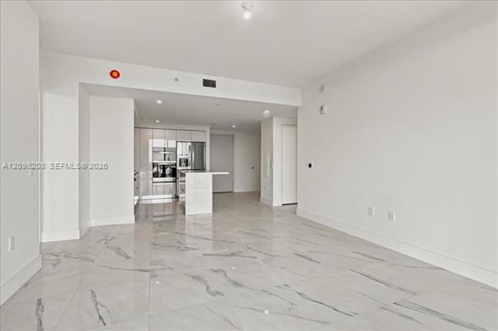 Hallandale Beach Condo: 1170 E Hallandale cu-2109