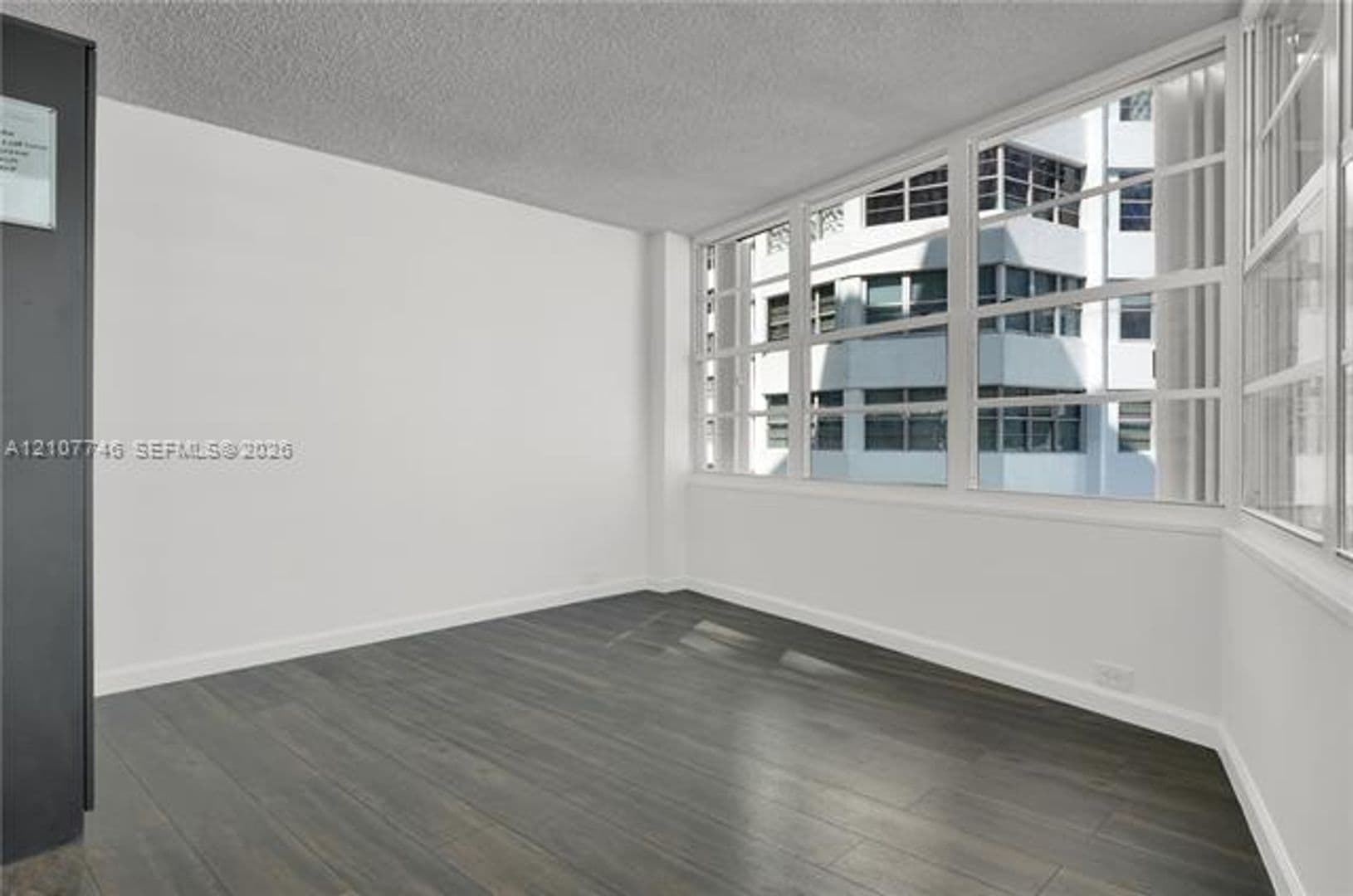 Miami Condo: 905 Brickell Bay Dr cu-1121