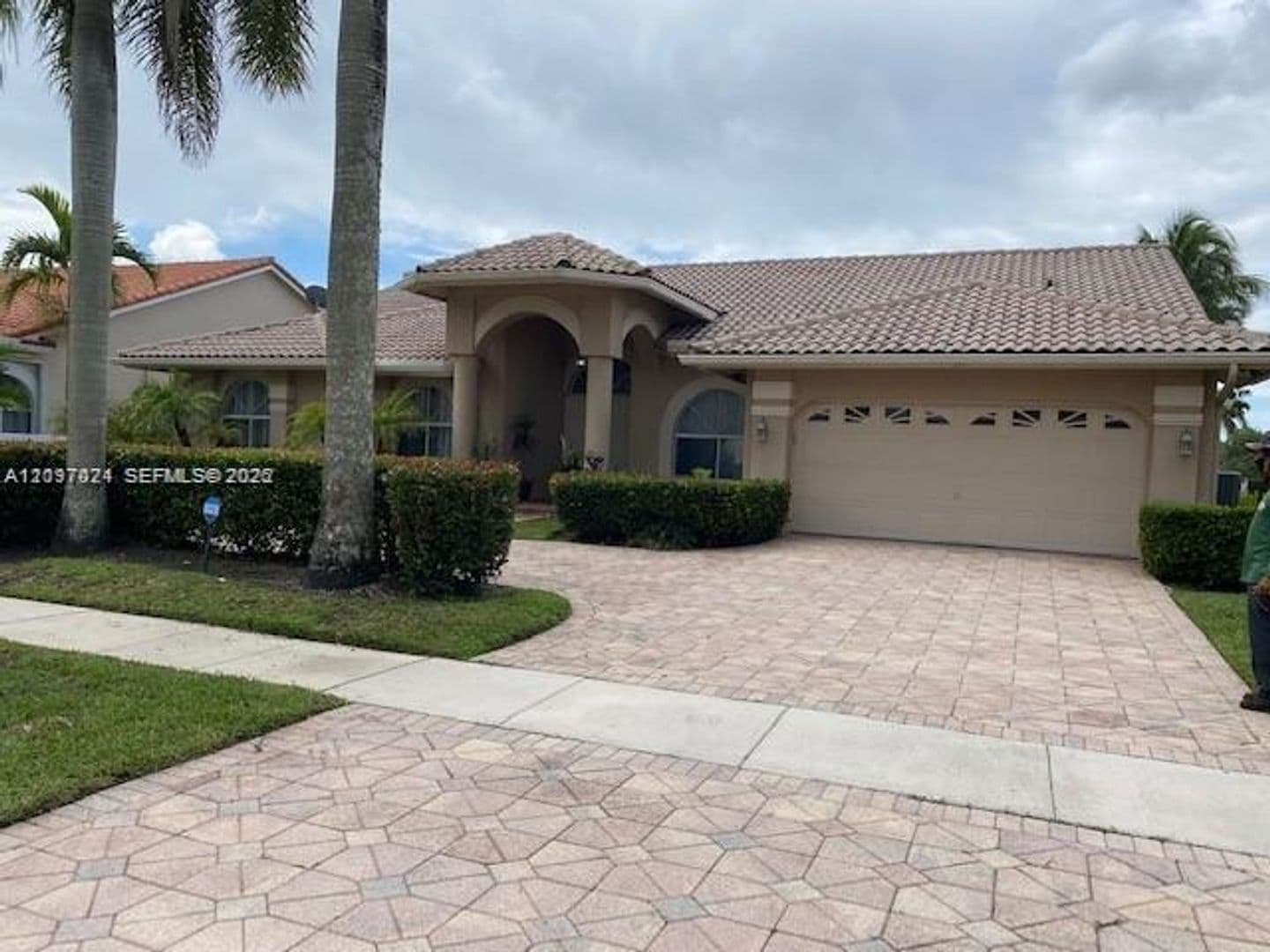 Plantation House: 531 NW 108th Ave # 531