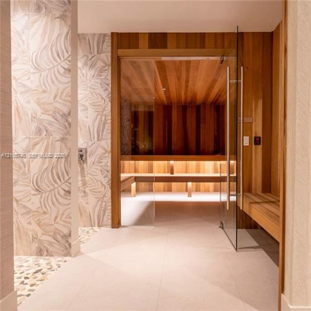 Miami Condo: 725 NE 24 cu-5401