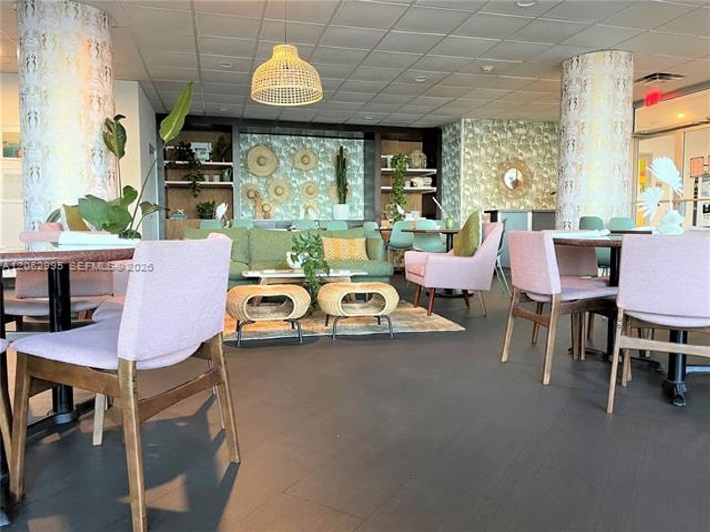 Miami Beach Condo: 5701 Collins Ave cu-919