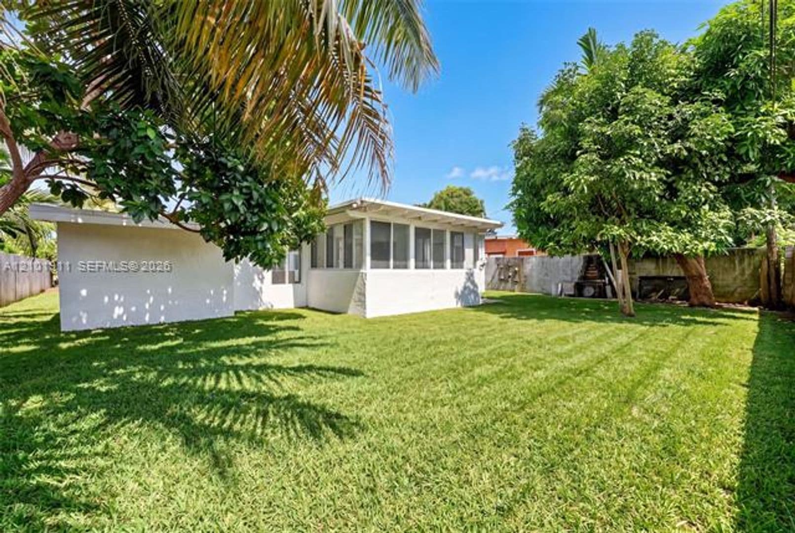 Miami House: 334 NW 110th St # 334