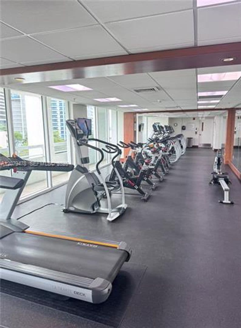 Miami Condo: 41 SE 5th St cu-2405