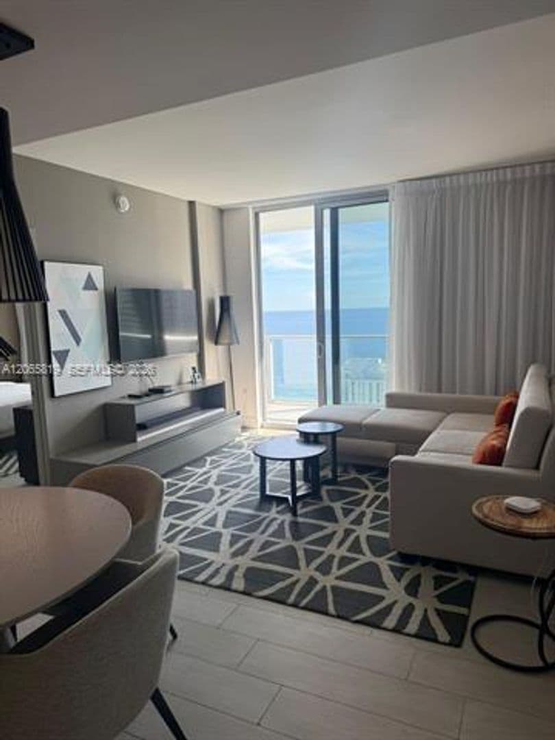 Hollywood Condo: 4010 S Ocean Dr cu-T3507