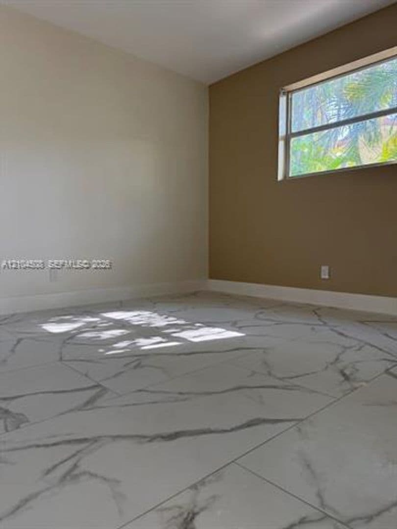 Hollywood House: 1811 N 40th Ave # 0