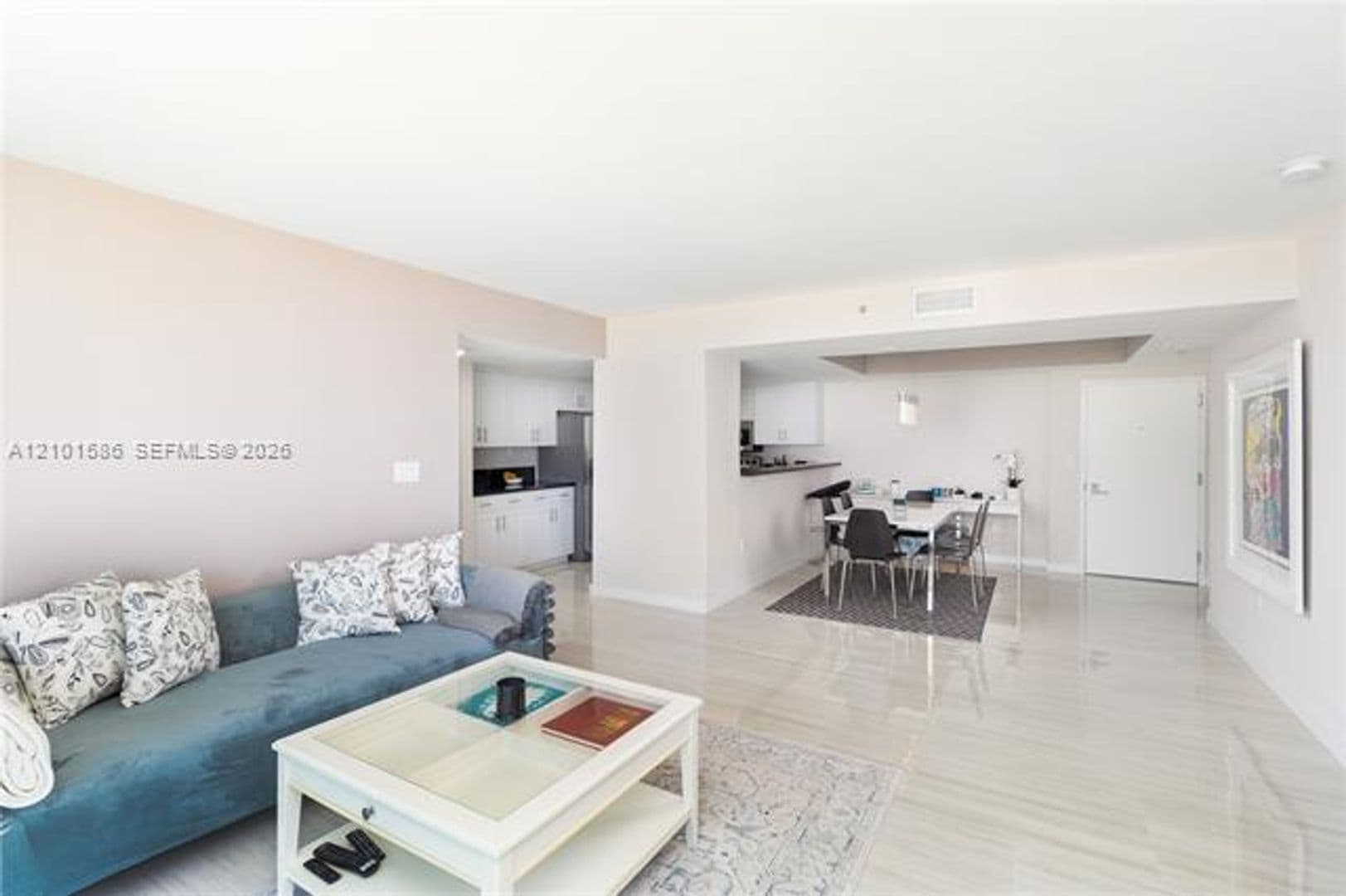 Miami Beach Condo: 650 West Ave cu-1708