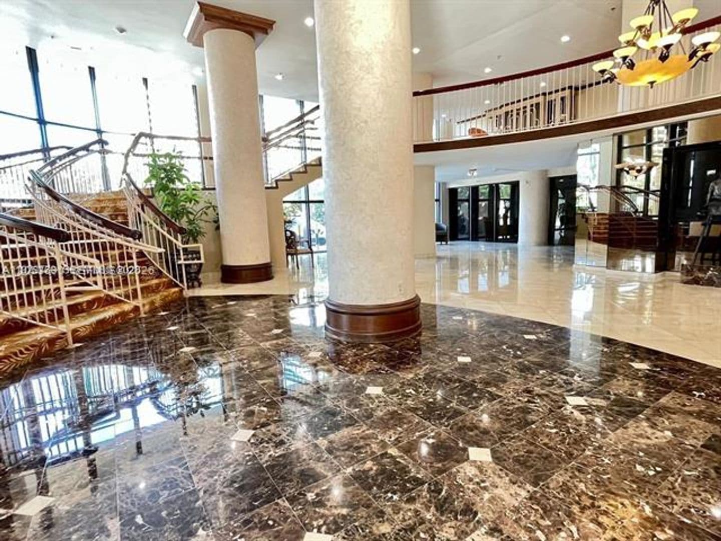 Bal Harbour Condo: 10185 Collins Ave cu-1103