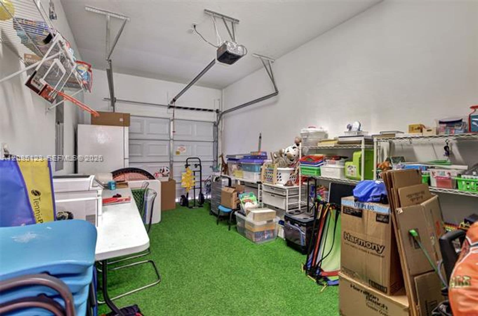 Miami House: 657 NE 191st St # 657