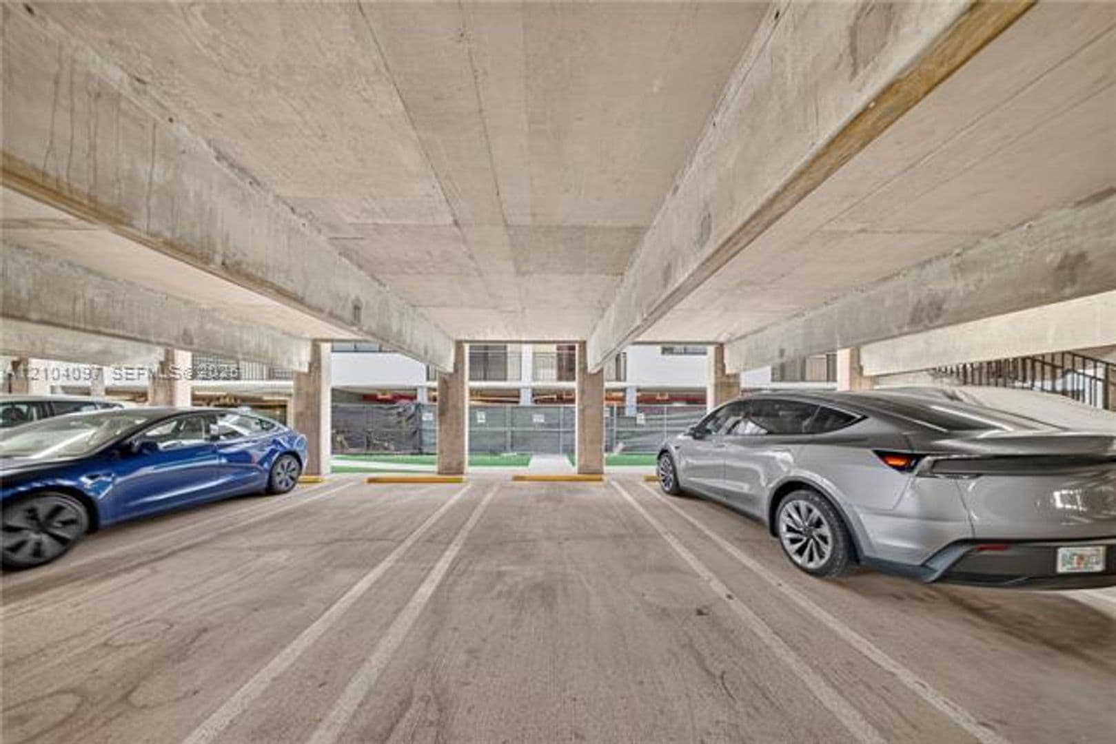 Miami Condo: 540 Brickell Key Dr cu-916