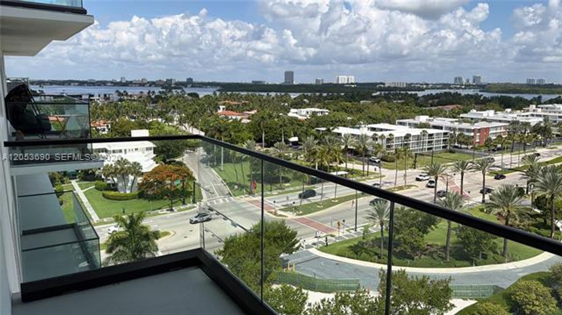 Bal Harbour Condo: 10185 Collins Ave cu-1103