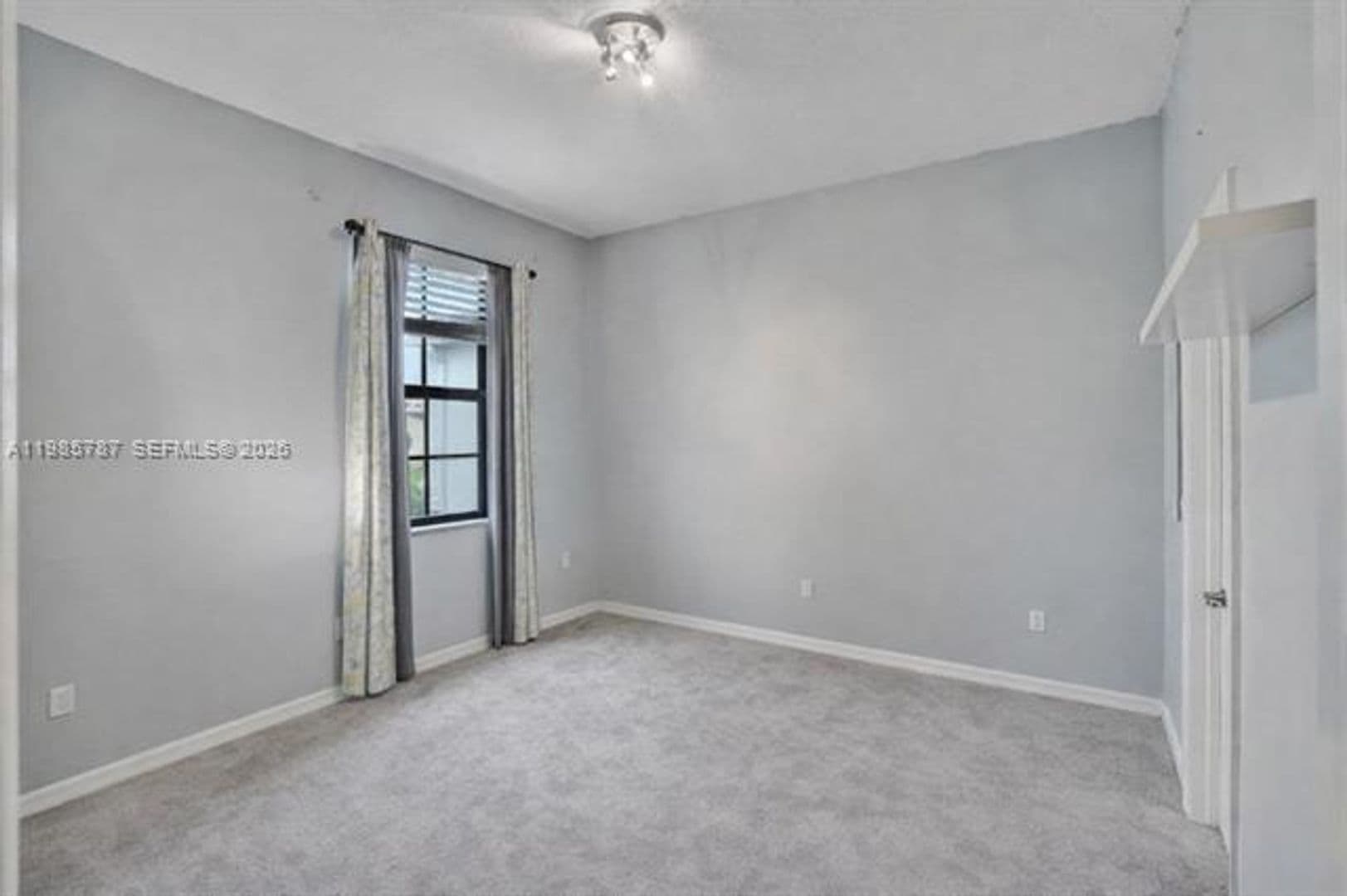 Miami House: 760 NE 193rd Ter # 760