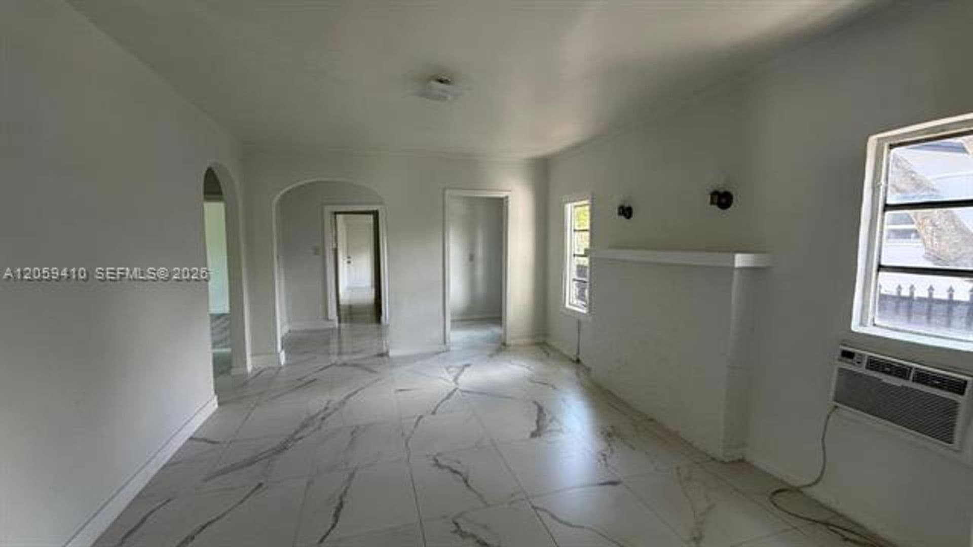 Miami House: 836 NW 29th Ter # 836