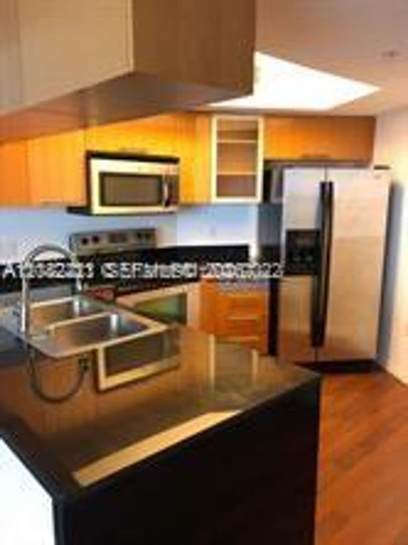 Miami Condo: 1750 N Bayshore Dr cu-3015