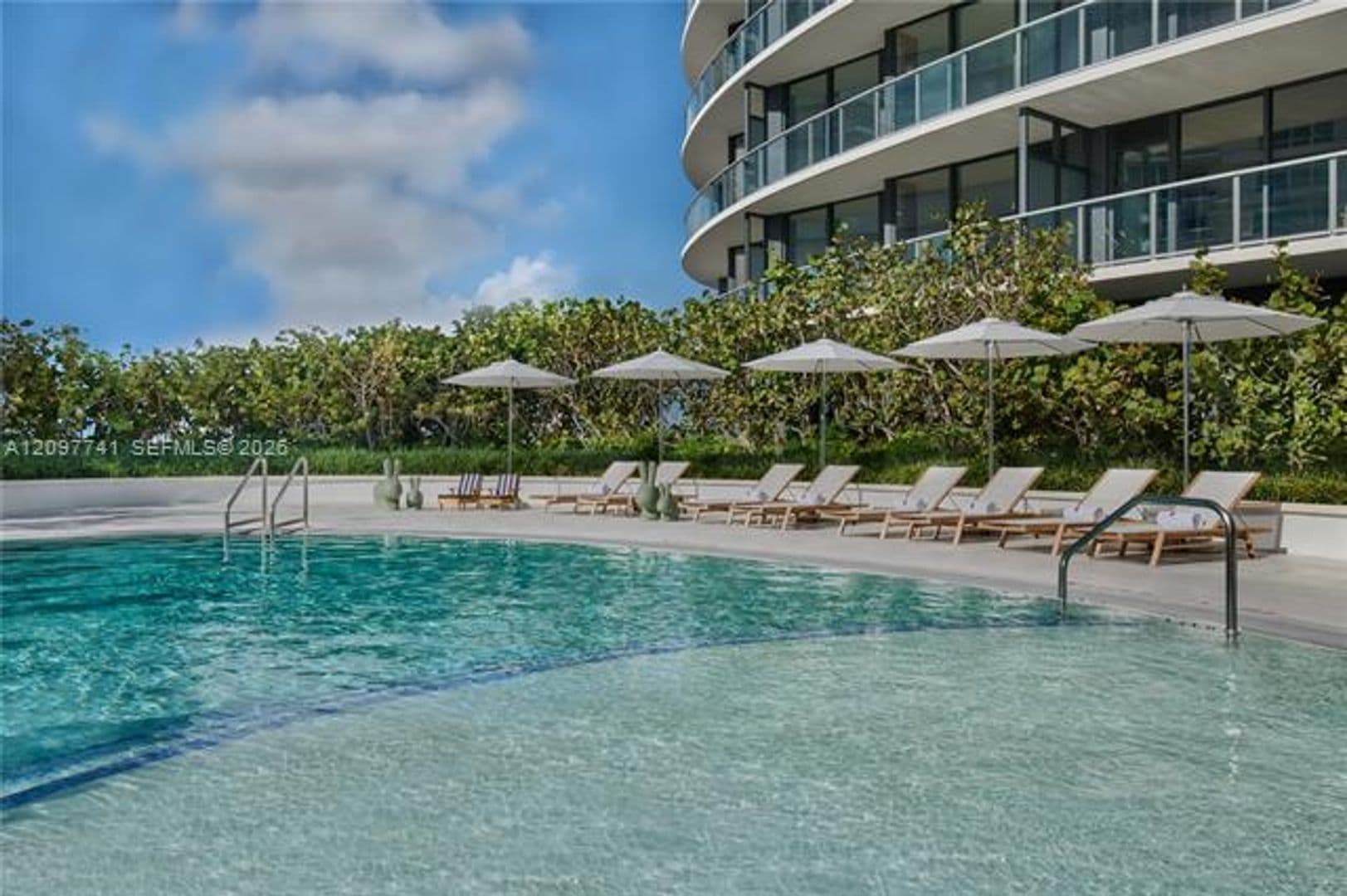 Miami Beach Condo: 500 Alton Rd cu-802