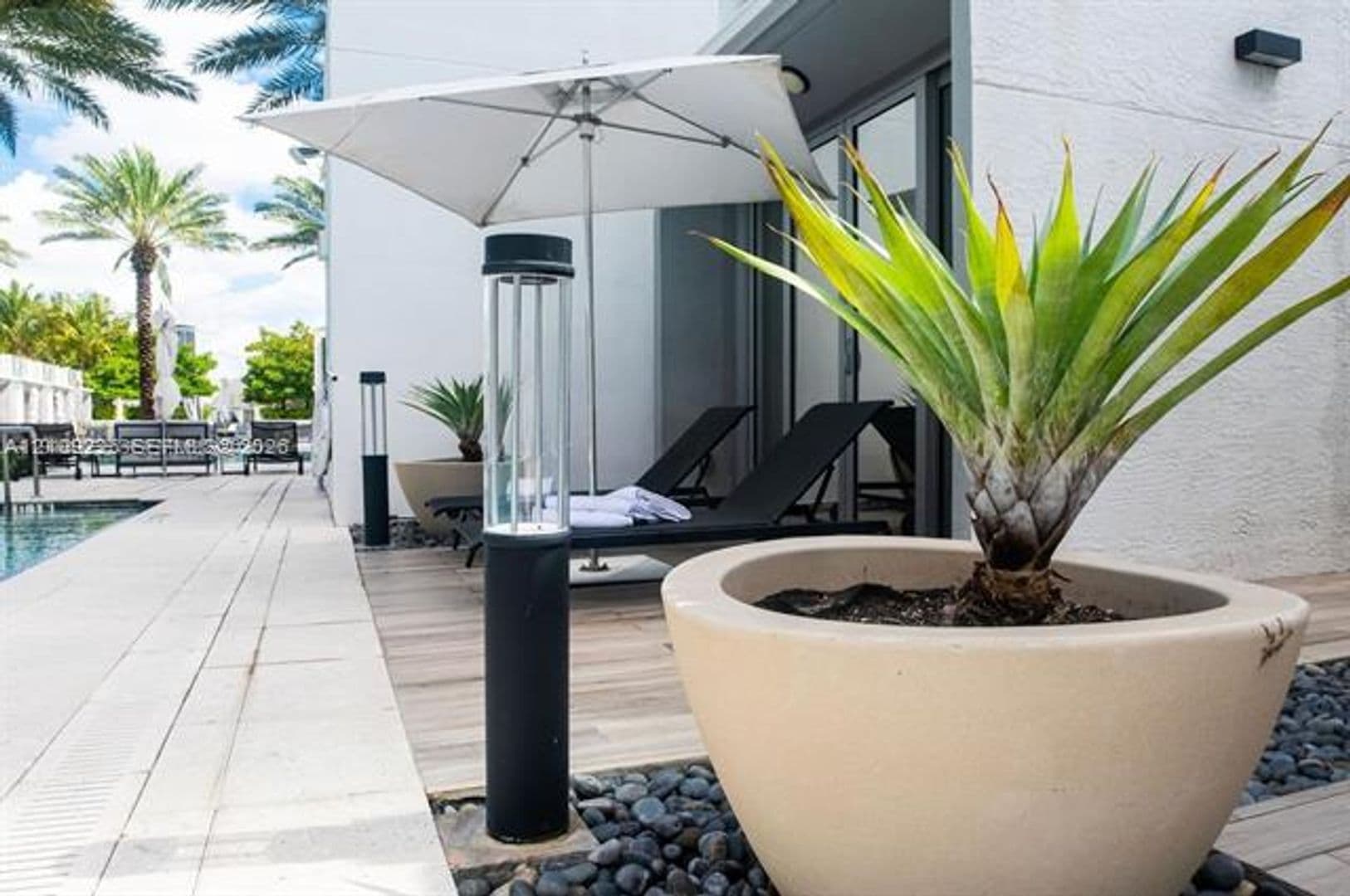 Miami Condo: 851 NE 1st Ave cu-1811