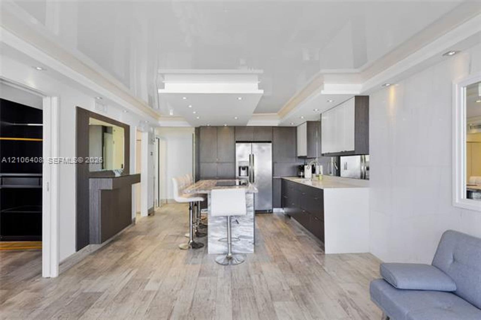 Miami Beach Condo: 401 Ocean Dr cu-801