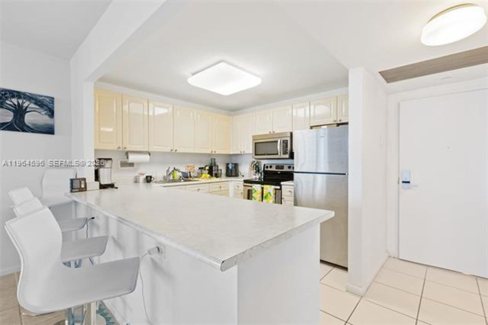 Miami Beach Condo: 2301 Collins Ave cu-504