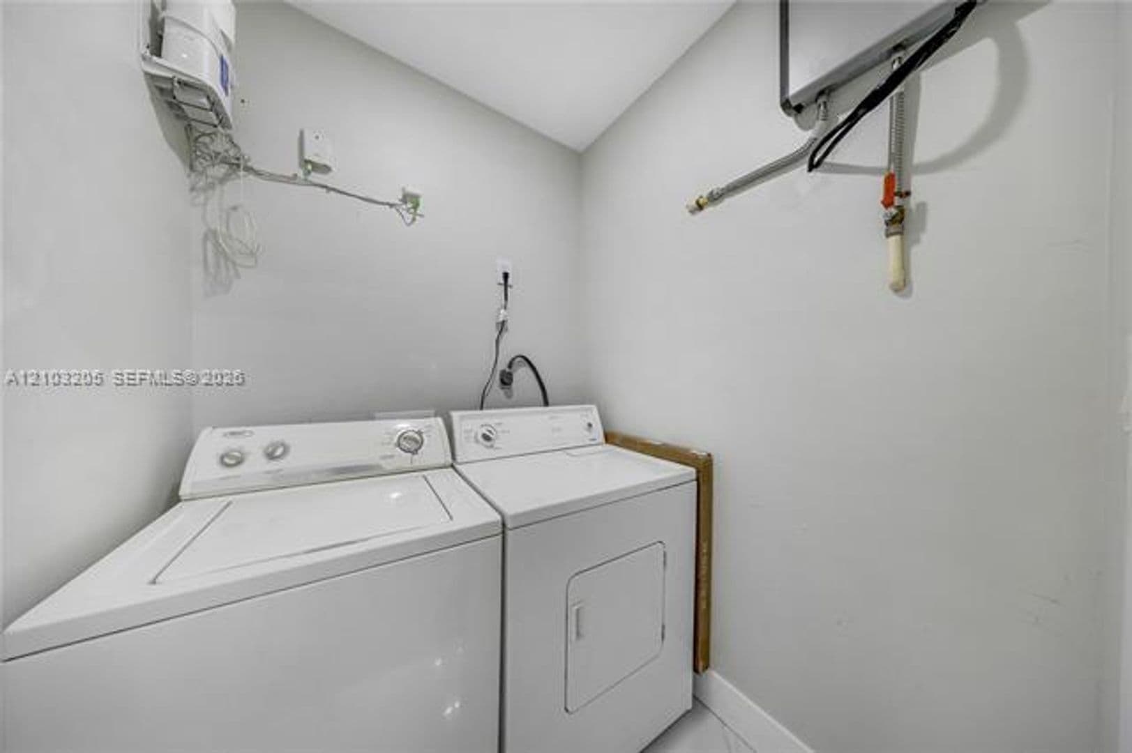 Miami House: 2612 SW 12th St # 2612