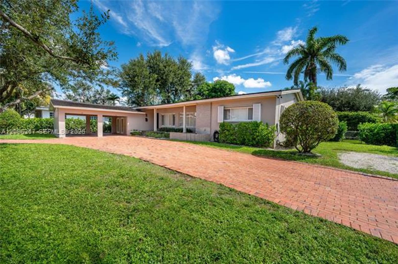Coral Gables House: 3635 S Le Jeune Rd cu-3635