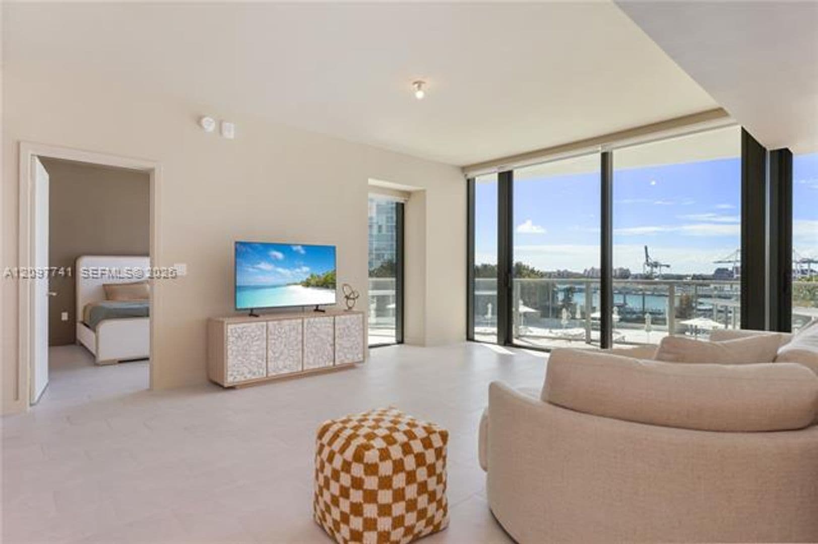 Miami Beach Condo: 500 Alton Rd cu-802
