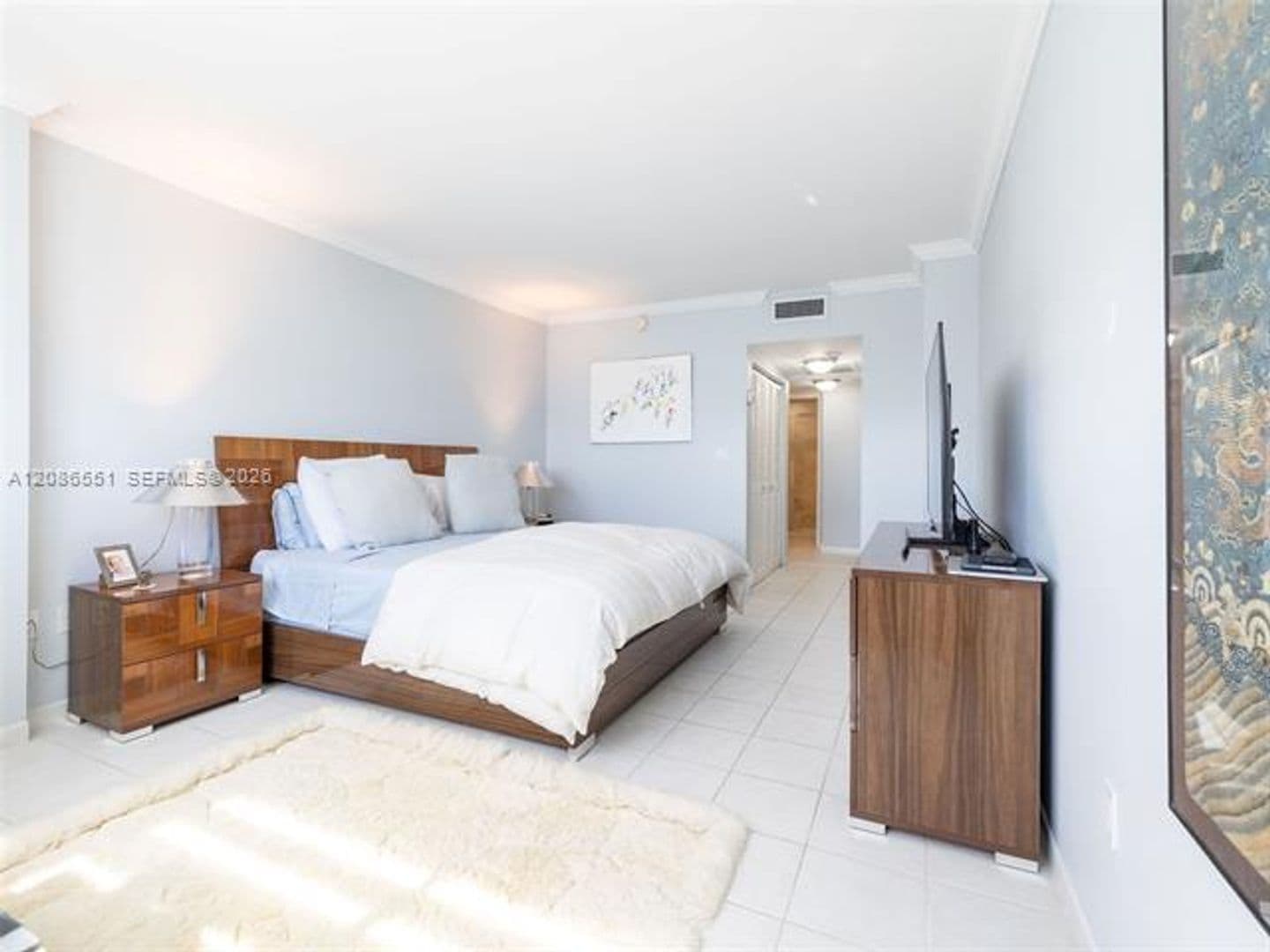 Sunny Isles Beach Condo: 500 Bayview Dr cu-1520