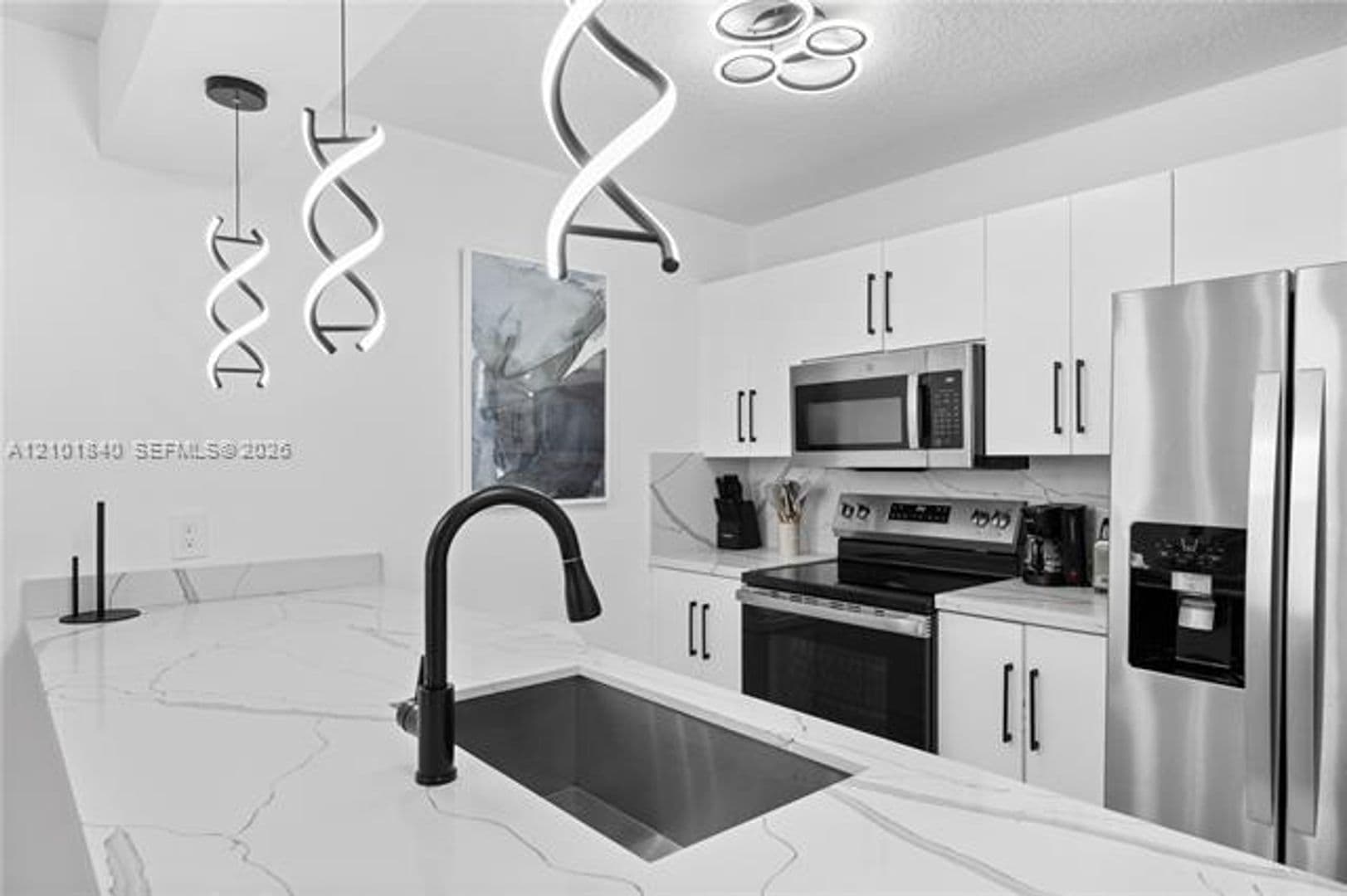 Miami Condo: 1200 Brickell Bay Dr cu-1907