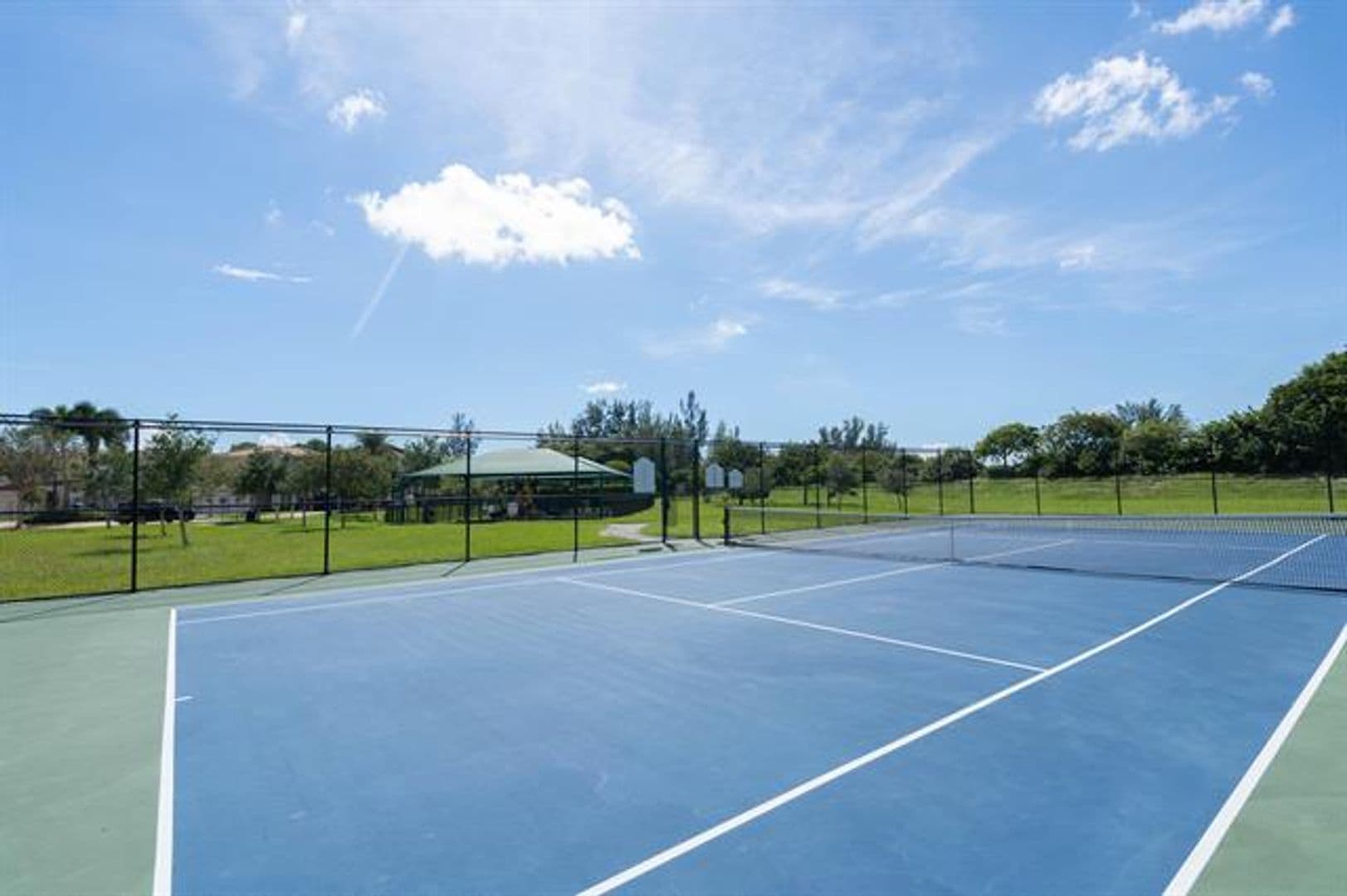 Miami House: 875 NE 193rd Ter # 875