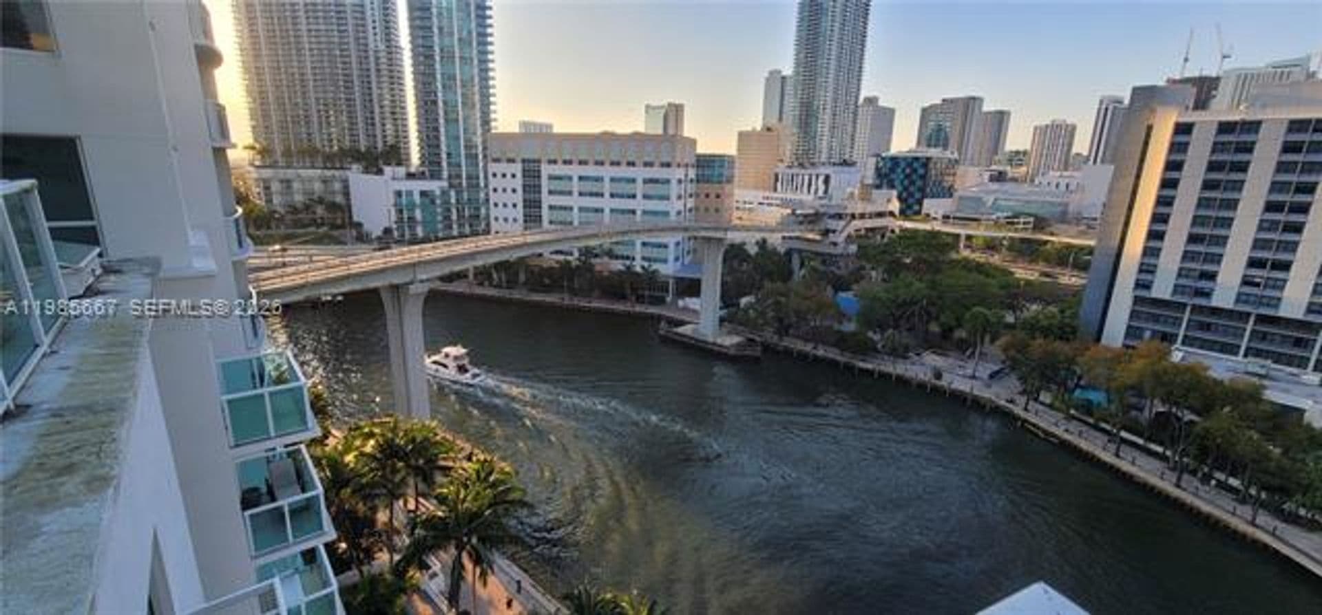 Miami Condo: 31 SE 5th St cu-1110