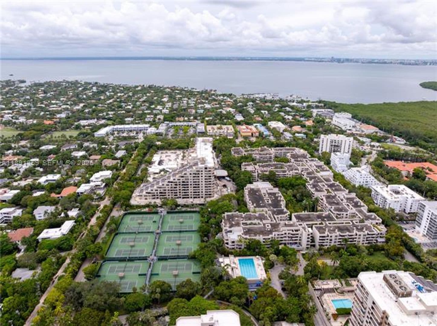 Key Biscayne Condo: 101 Crandon Blvd cu-379