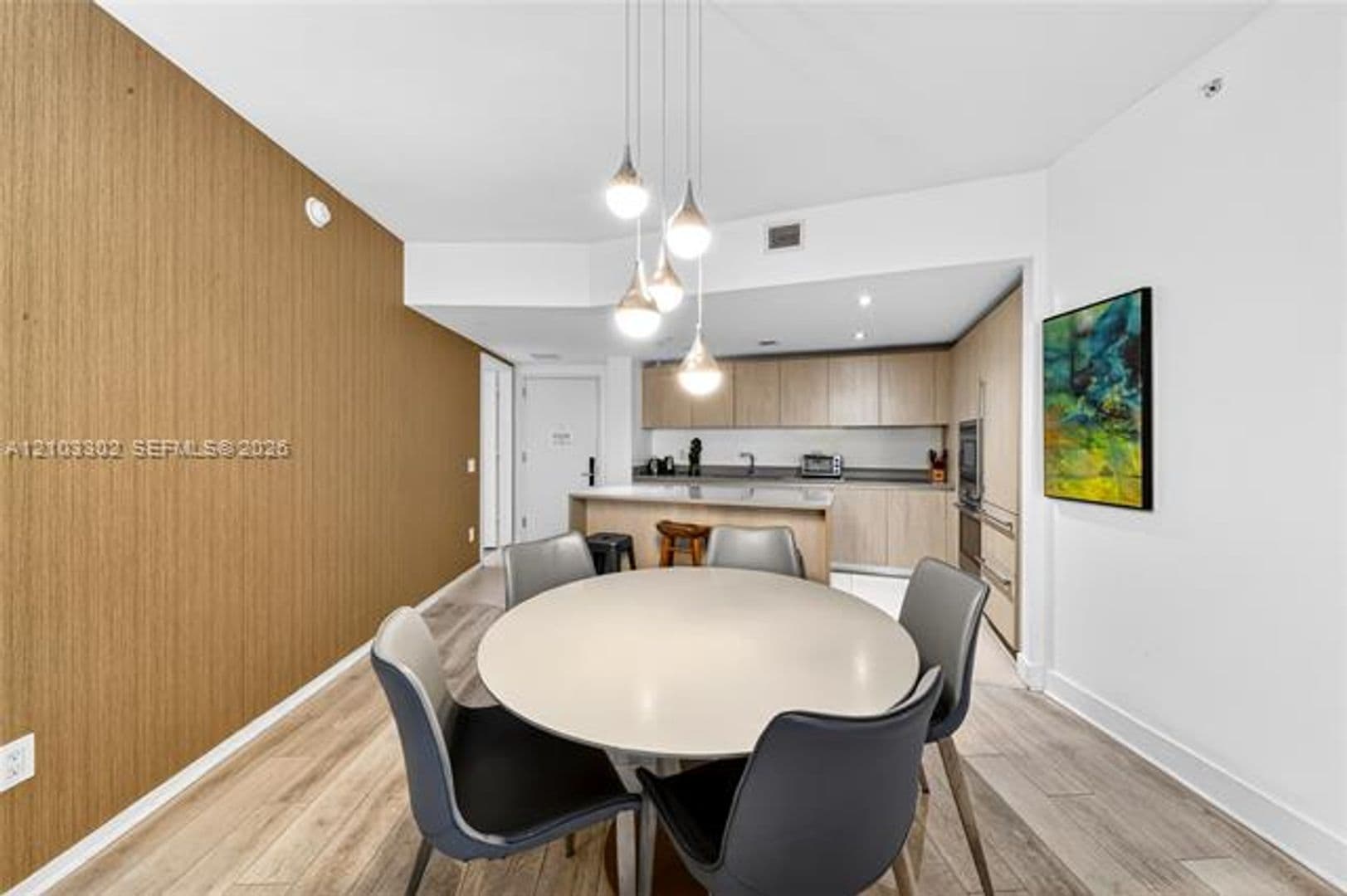 Hollywood Condo: 4111 S Ocean Dr cu-3703