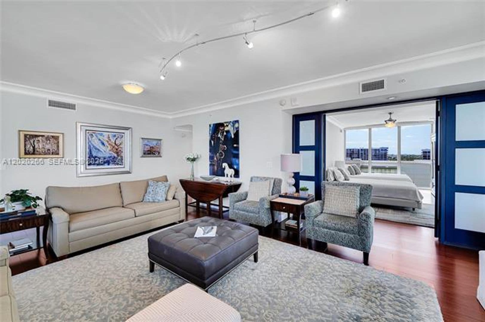 Hollywood Condo: 3101 S Ocean Dr cu-701