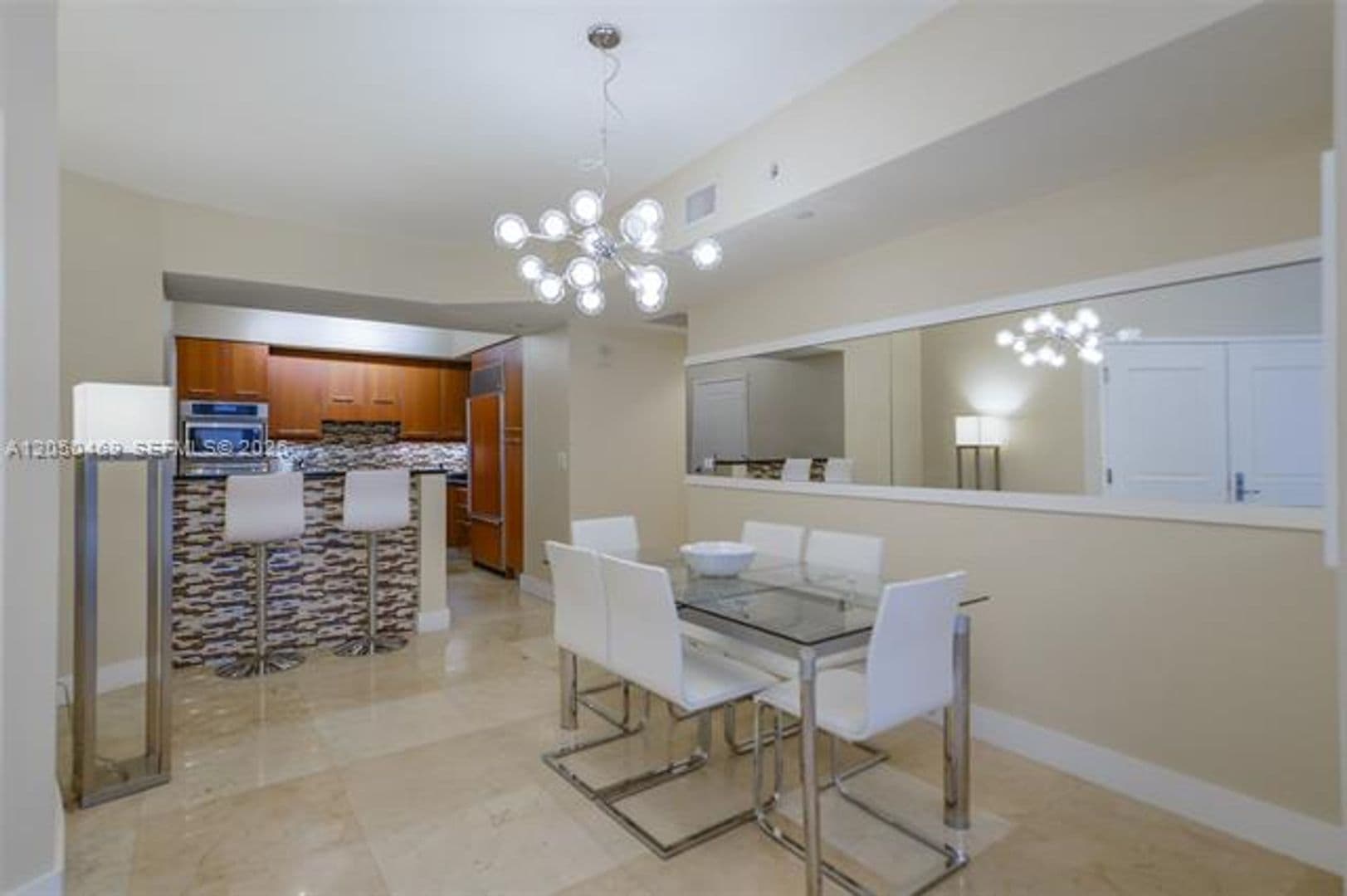 Hollywood Condo: 3101 S Ocean Dr cu-404