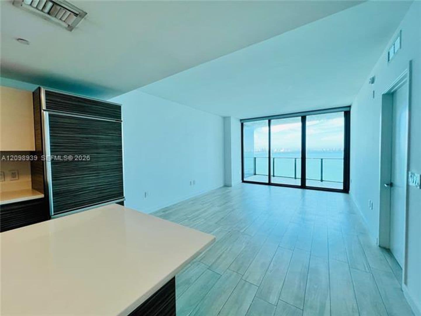 Miami Condo: 460 NE 28th St cu-1206