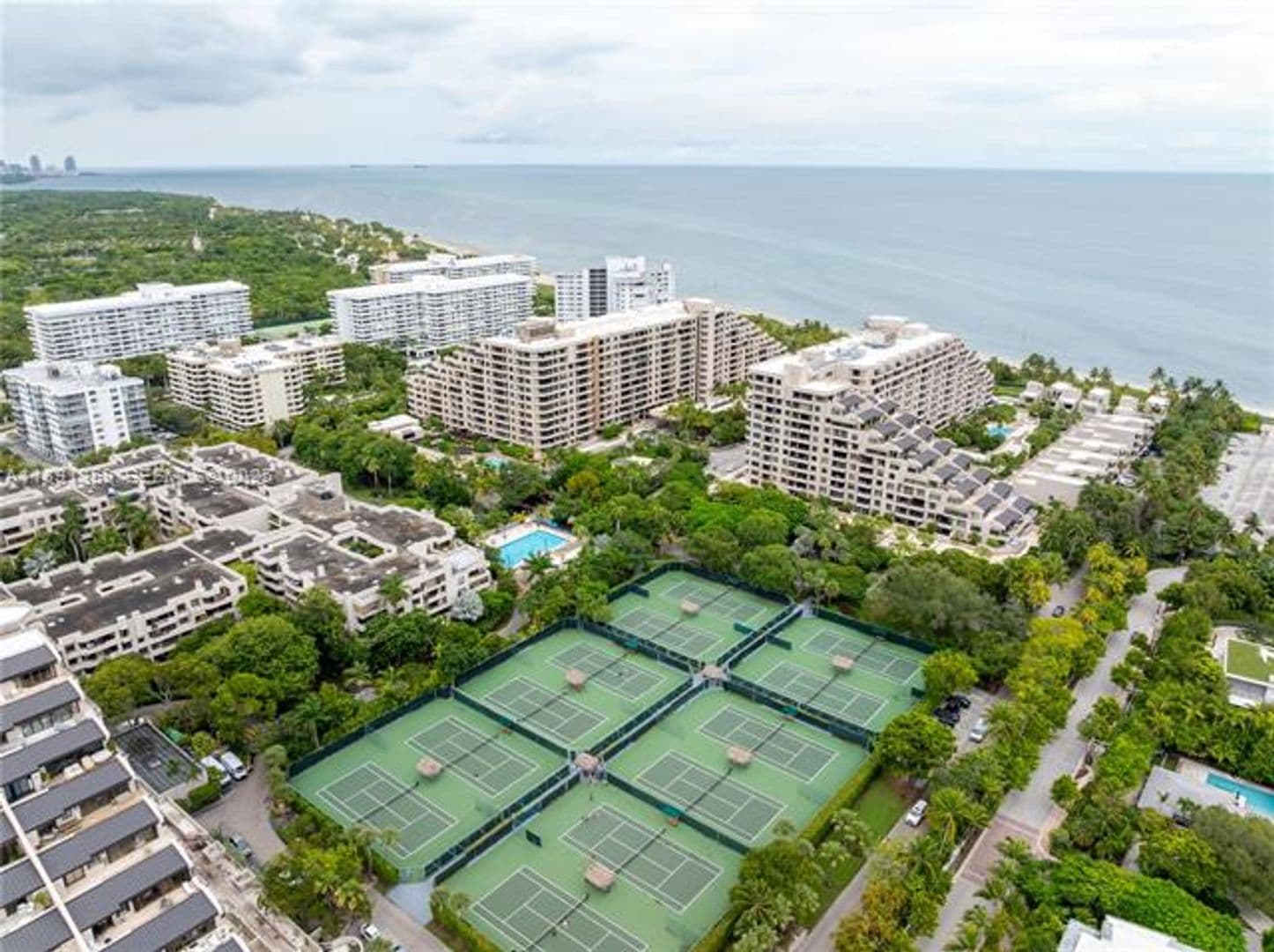 Key Biscayne Condo: 101 Crandon Blvd cu-379