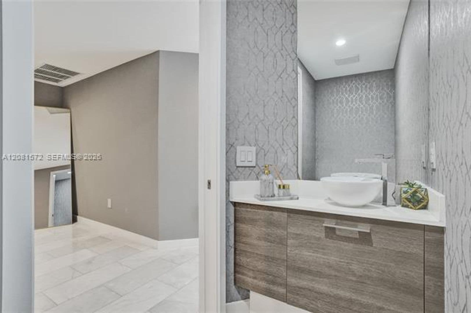 Miami Condo: 650 NE 32nd St cu-3901