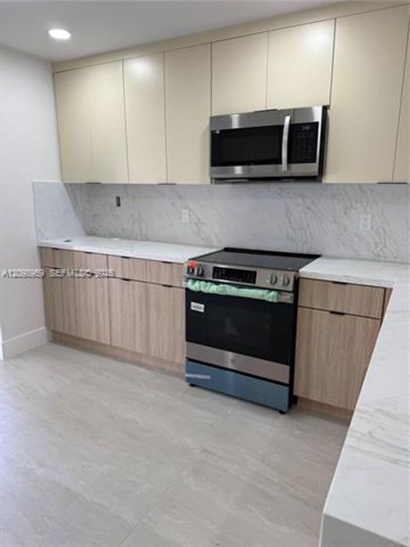 Miami Townhome: 8397 SW 147th Pl th 8397