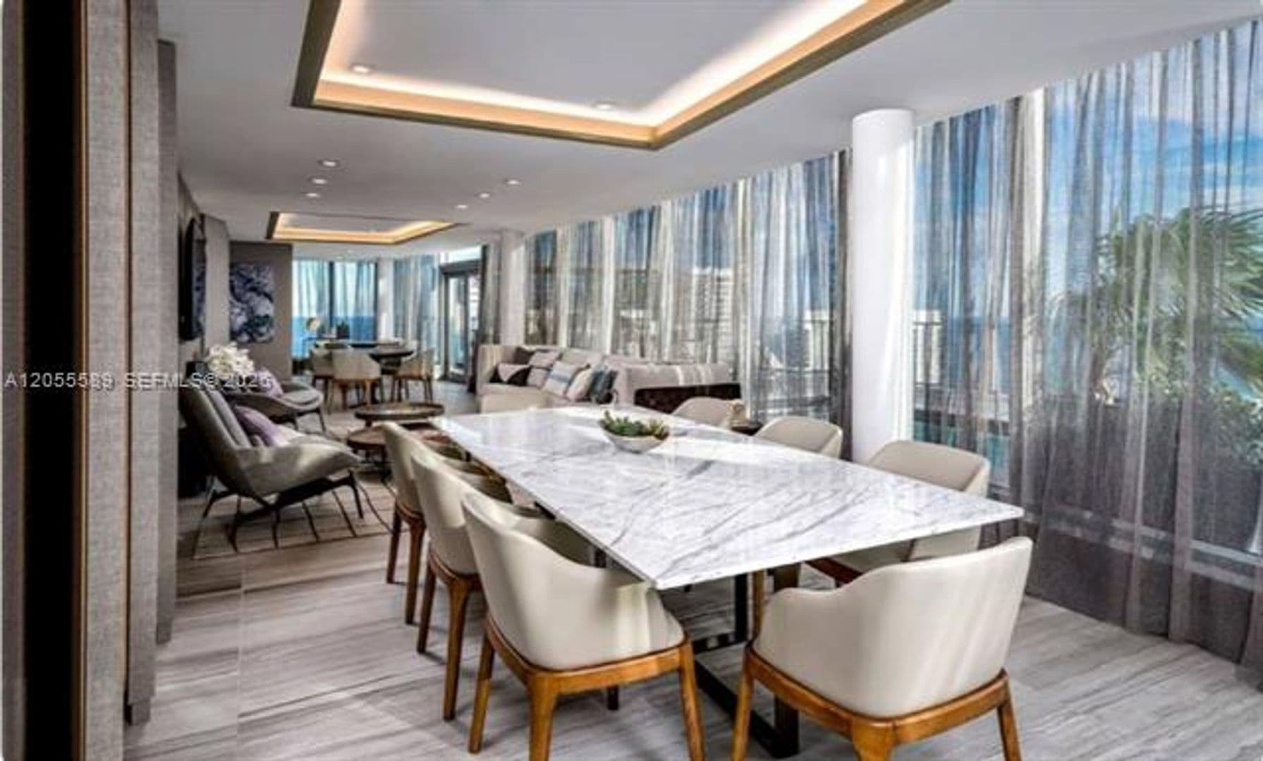 Hollywood Condo: 4010 S Ocean Dr cu-R304