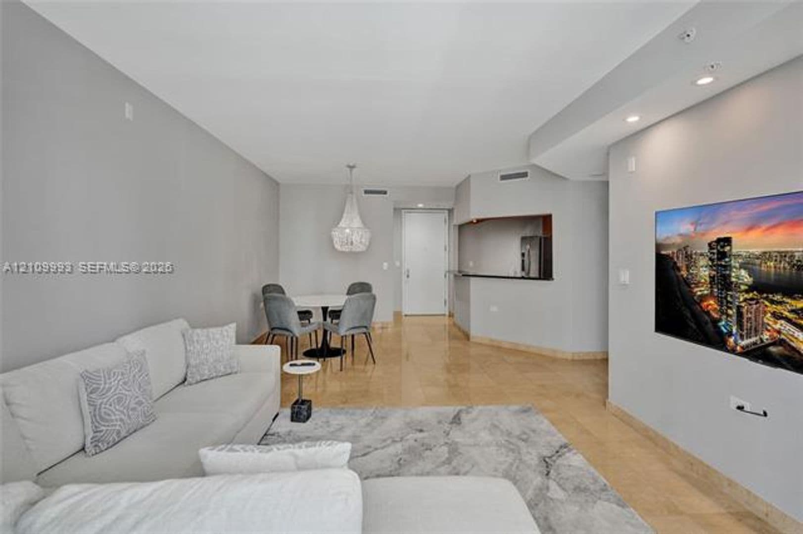 Miami Condo: 801 Brickell Key Blvd cu-808