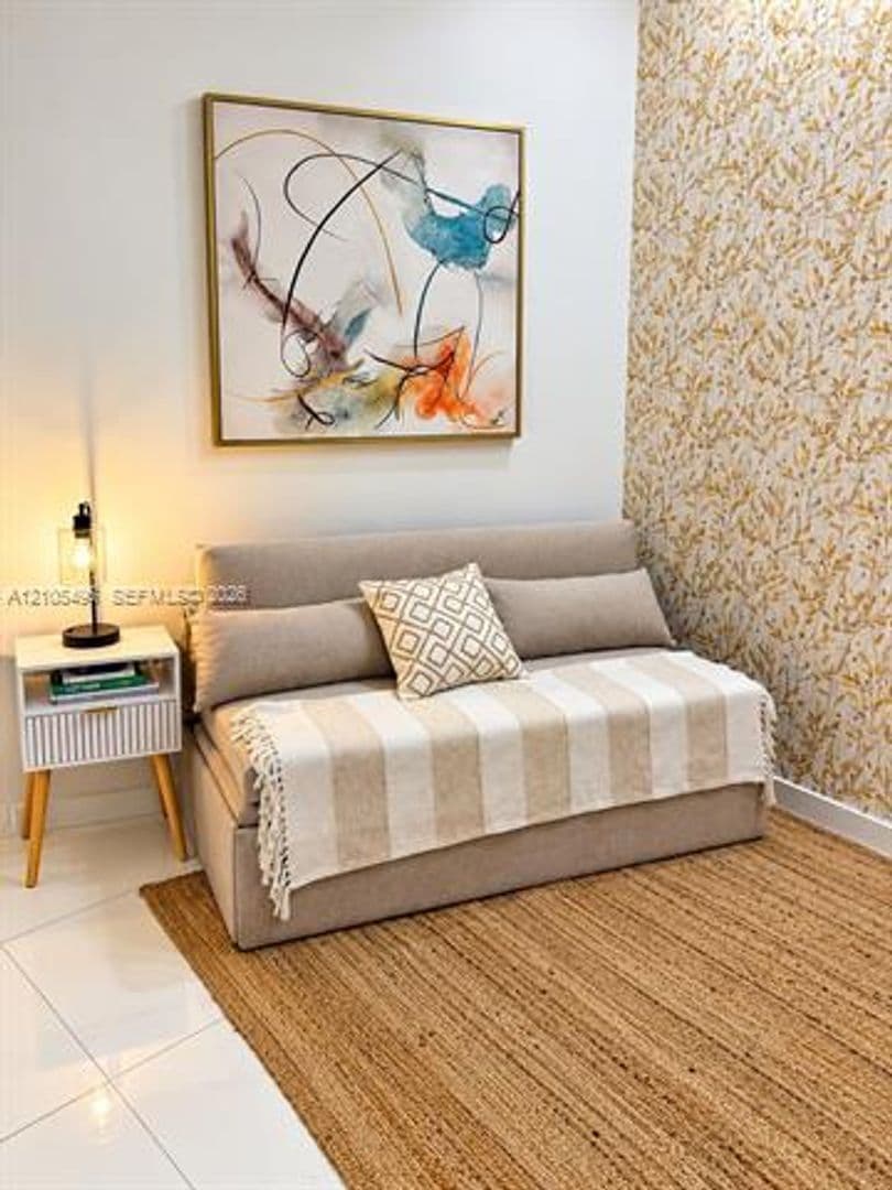 Miami Condo: 851 NE 1st Ave cu-2309