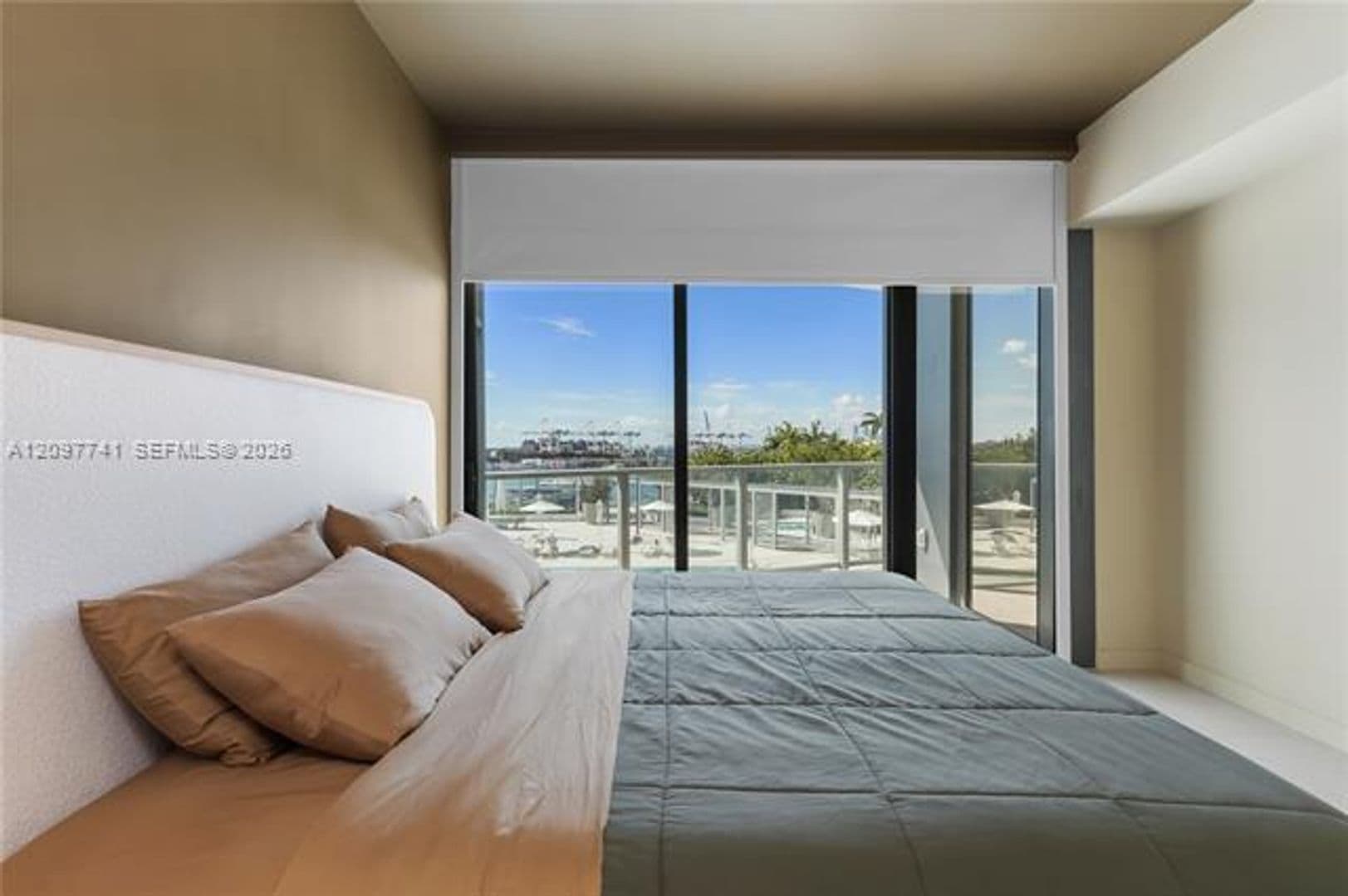 Miami Beach Condo: 500 Alton Rd cu-802